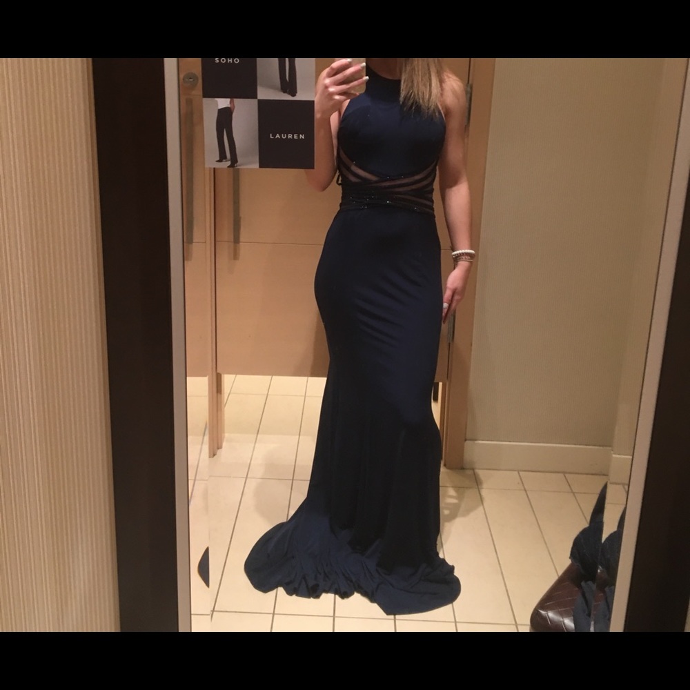 Bran new prom dress! - Picture 4 of 4